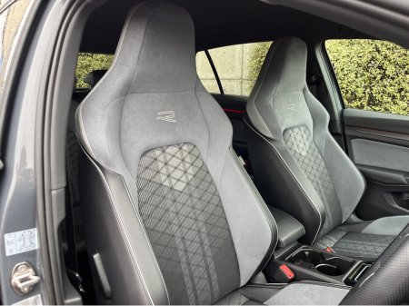 2024 Volkswagen Golf - photo 11