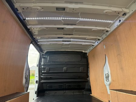 2020 Nissan NV300 - photo 15