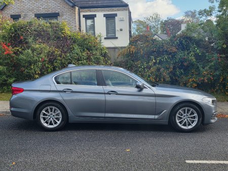 2019 BMW 5-Series - photo 2