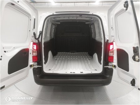 2025 Vauxhall Other - photo 10
