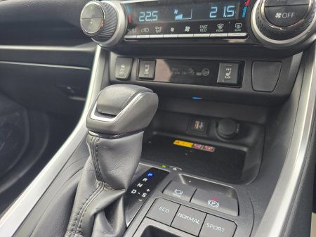 2024 Toyota RAV4 - photo 16