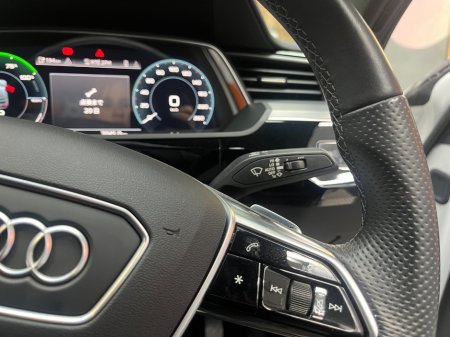 2022 Audi e-tron - photo 12