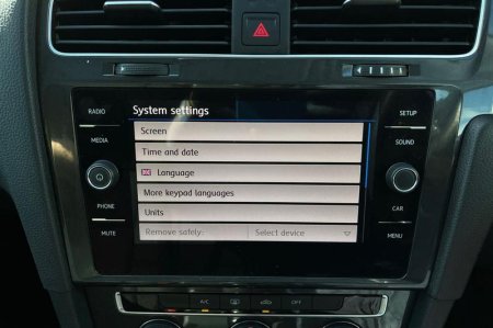 2020 Volkswagen Golf - photo 39