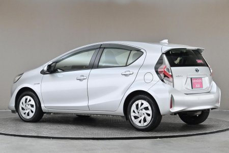 2020 Toyota Aqua - photo 6