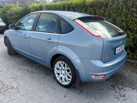 2010 Ford Focus - photo 7