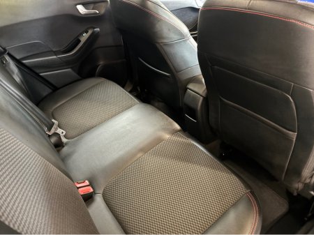 2021 Ford Fiesta - photo 7