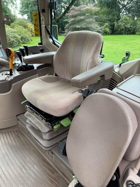 2009 John Deere 6430 - photo 18