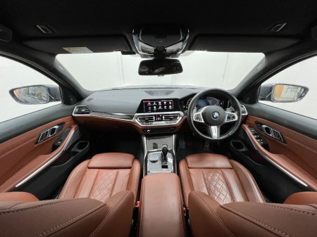 2021 BMW 3-Series - photo 2