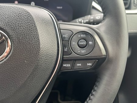 2025 Toyota RAV4 - photo 18