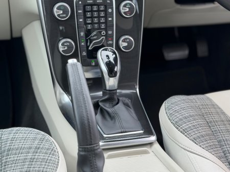 2018 Volvo V40 - photo 46