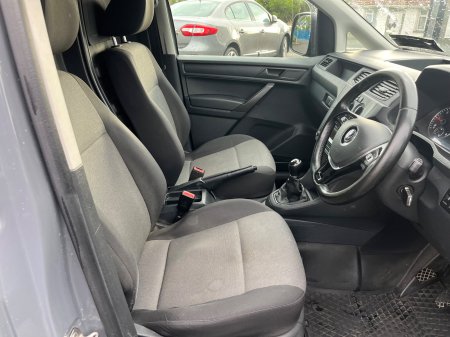 2020 Volkswagen Caddy - photo 5