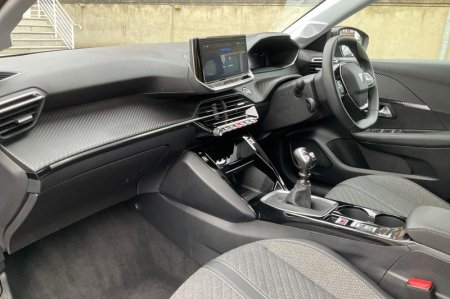 2025 Peugeot 208 - photo 18