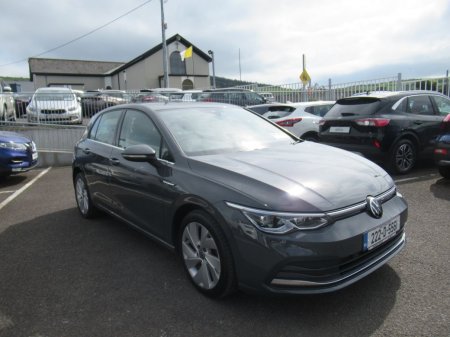 2022 Volkswagen Golf - photo 3