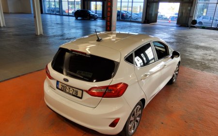 2020 Ford Fiesta - photo 2