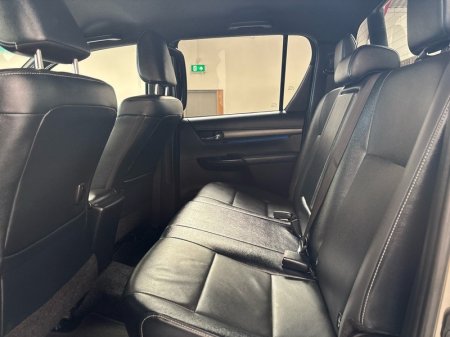2023 Toyota Hilux - photo 7