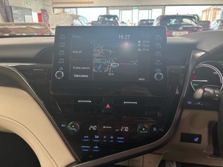 2023 Toyota Camry - photo 13