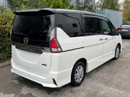 2017 Nissan Serena - photo 5