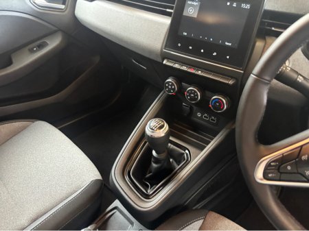2025 Renault Clio - photo 7