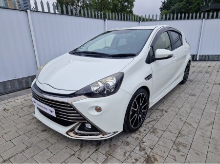 2015 Toyota Aqua - photo 4