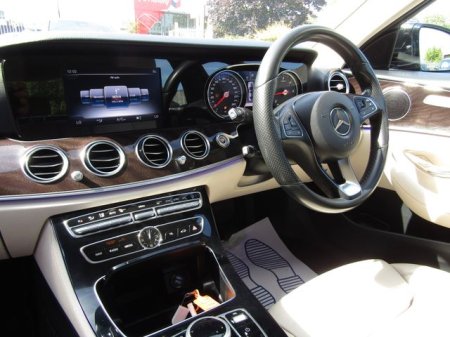 2017 Mercedes-Benz E-Class - photo 11