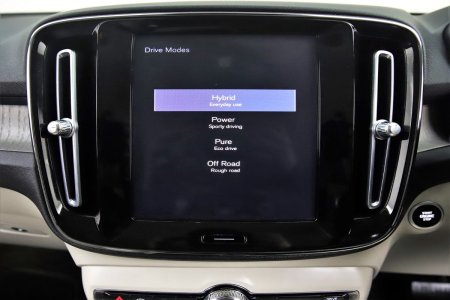 2020 Volvo XC40 - photo 23
