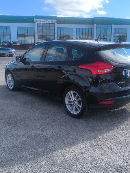 2015 Ford Focus - photo 2