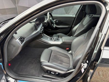 2024 BMW 3-Series - photo 12