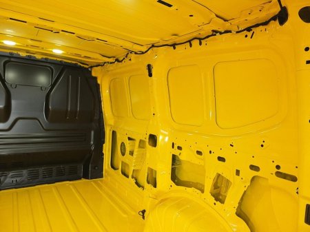 2025 Ford Transit Custom - photo 9