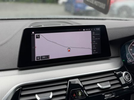 2020 BMW 5-Series - photo 30