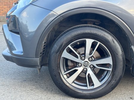 2017 Toyota RAV4 - photo 10