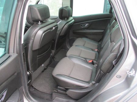 2017 Renault Scenic - photo 12