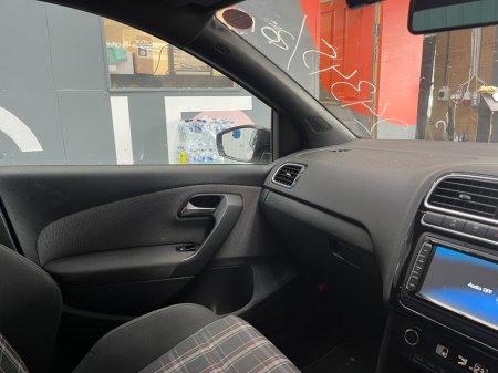 2014 Volkswagen Polo - photo 8