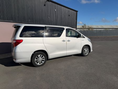 2014 Toyota Alphard - photo 6