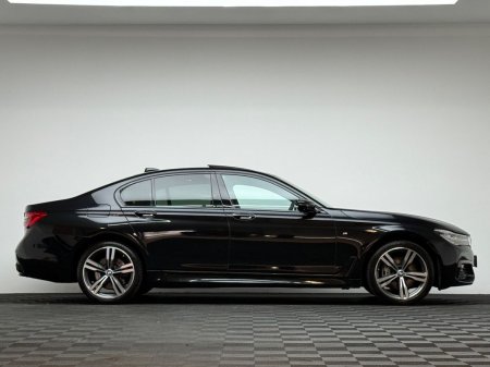 2018 BMW 7-Series - photo 8