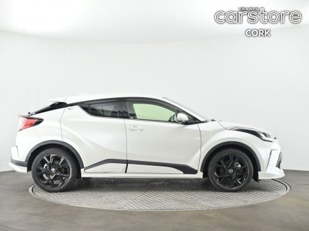 2019 Toyota C-HR - photo 2