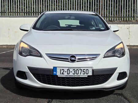 2012 Opel Astra - photo 8