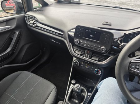 2018 Ford Fiesta - photo 10