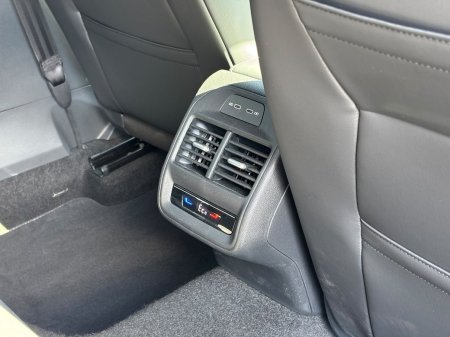 2025 Volkswagen Passat - photo 19