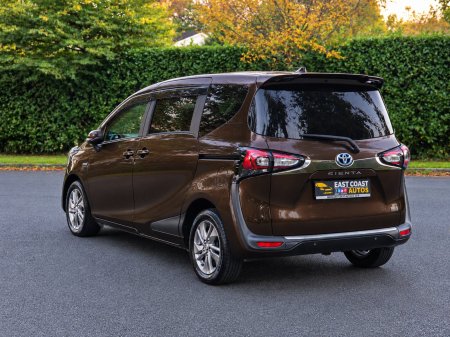 2019 Toyota Sienta - photo 7