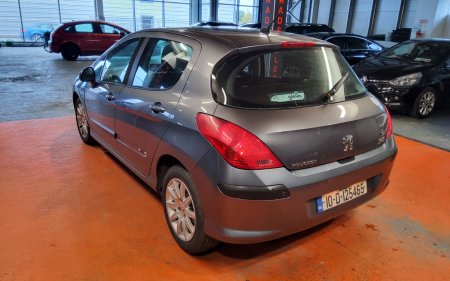 2010 Peugeot 308 - photo 5
