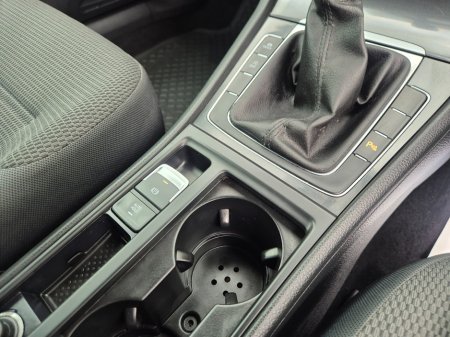 2020 Volkswagen Golf - photo 17