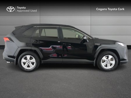 2021 Toyota RAV4 - photo 3