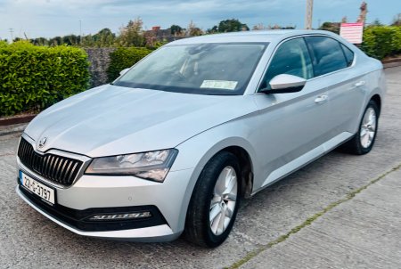 2022 Skoda Superb - photo 3