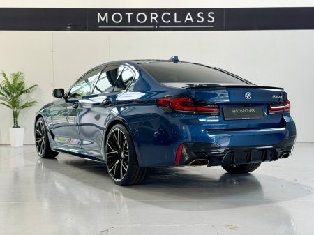 2022 BMW 5-Series - photo 6