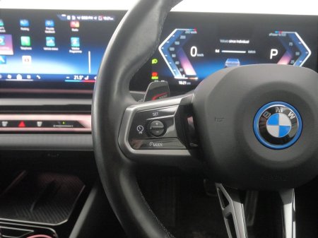 2024 BMW i5 - photo 17