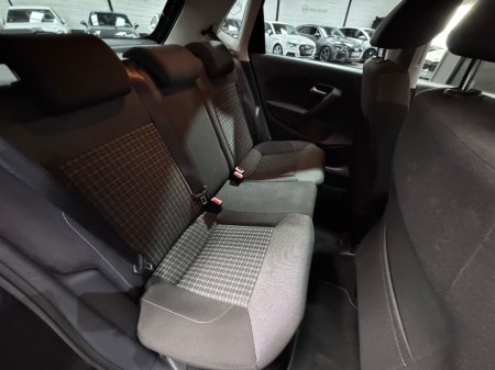 2015 Volkswagen Polo - photo 21
