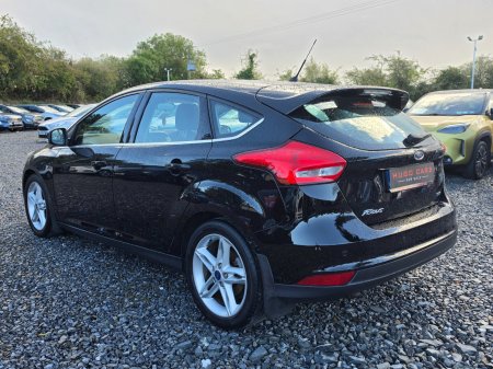 2017 Ford Focus - photo 14