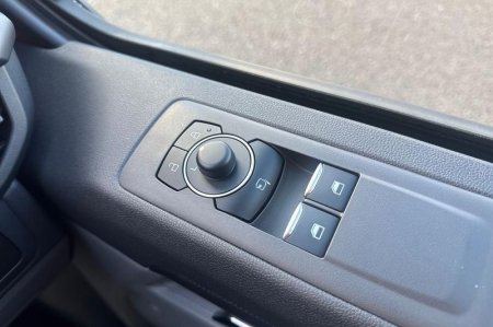 2026 Ford Transit Custom - photo 25