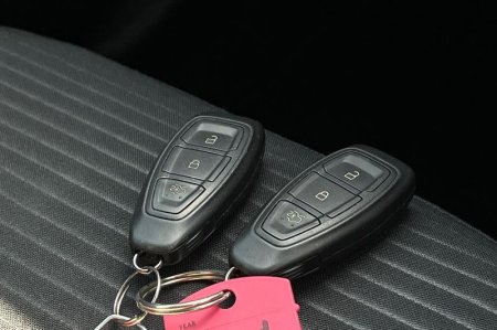 2018 Ford Focus - photo 38