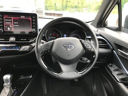 2022 Toyota C-HR - photo 9
